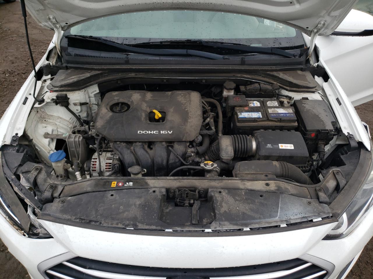 2017 Hyundai Elantra - Image 13