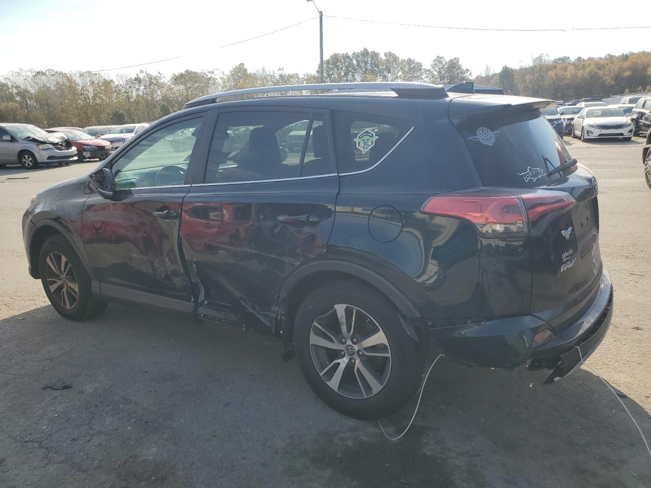 2017 Toyota RAV 4 - Image 2
