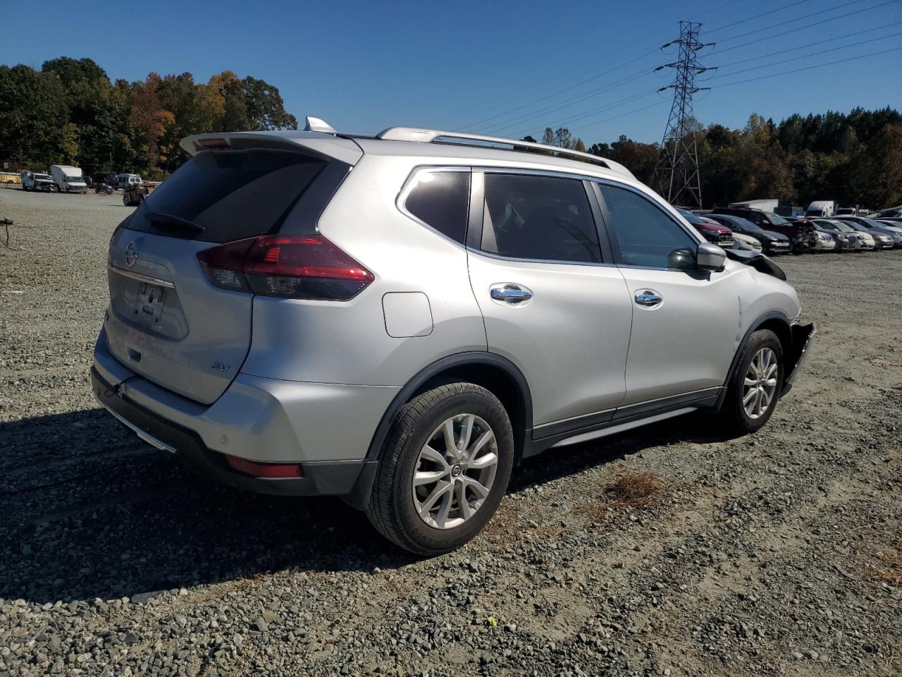 2020 Nissan Rogue - Image 3