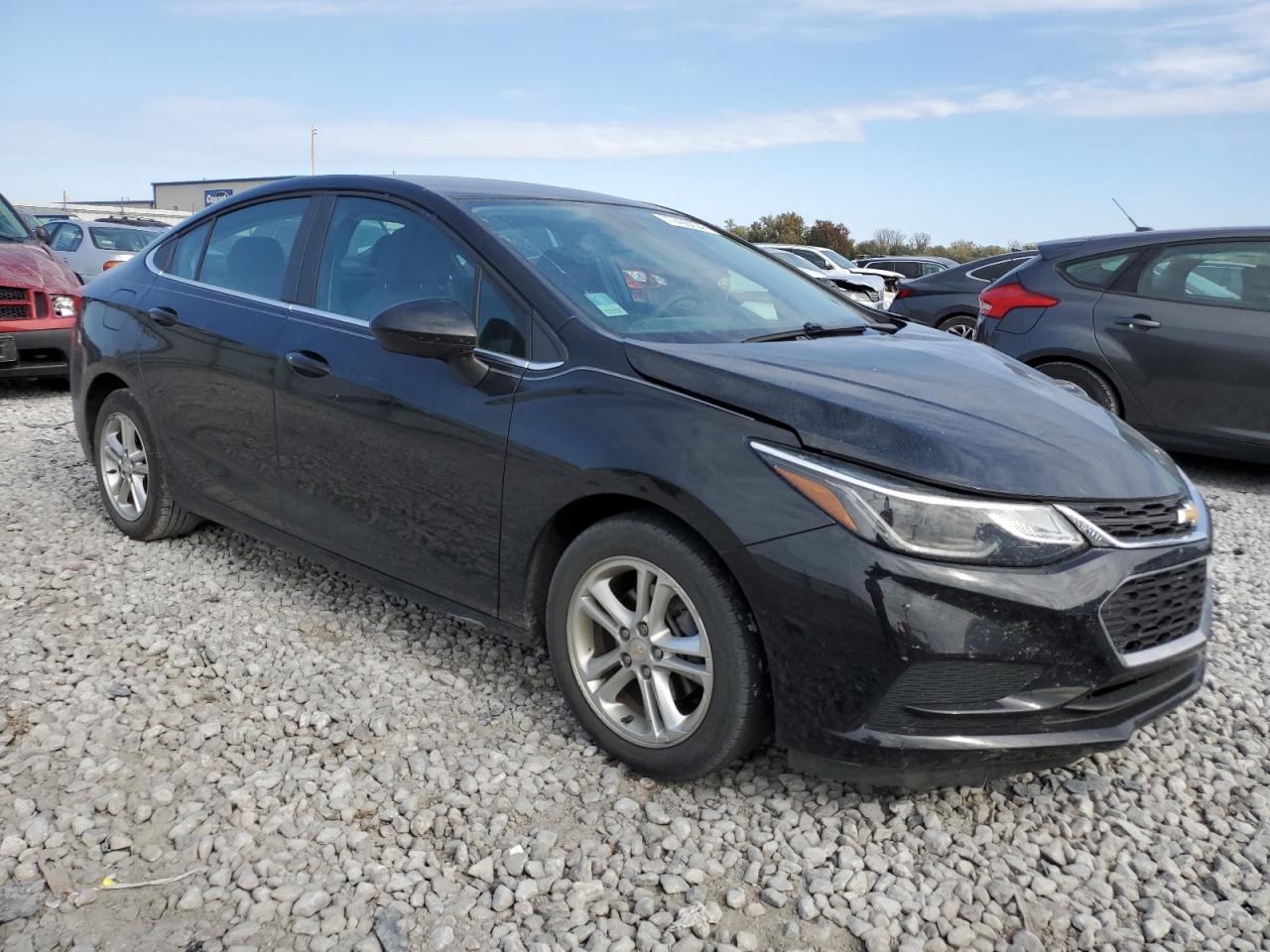 2017 Chevrolet Cruze - Image 4