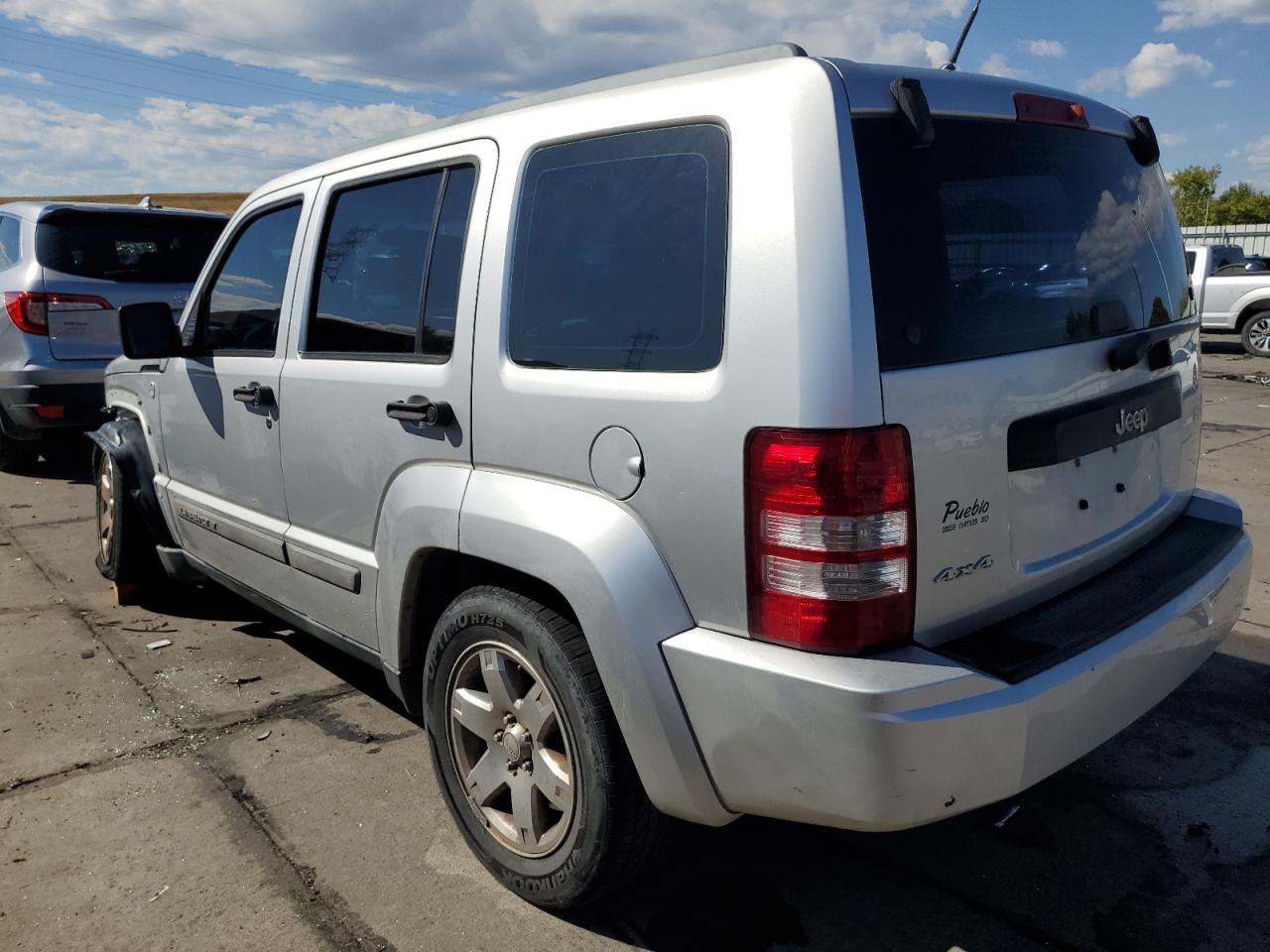 2012 Jeep Liberty (North America) - Image 2
