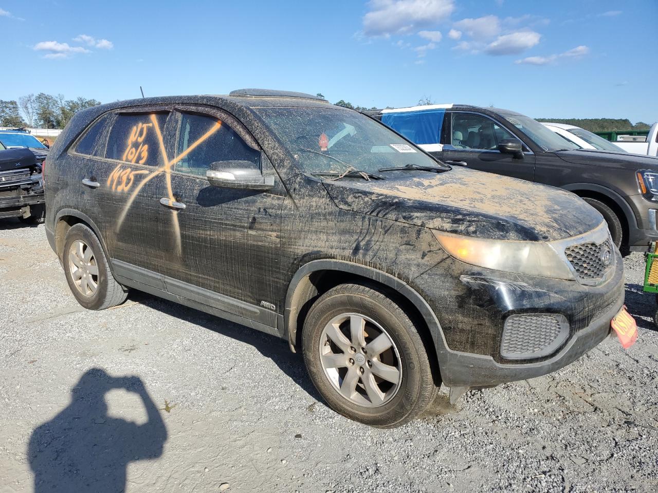 2011 Kia Sorento Base VIN: 5XYKTCA14BG143880 Lot: 76323834