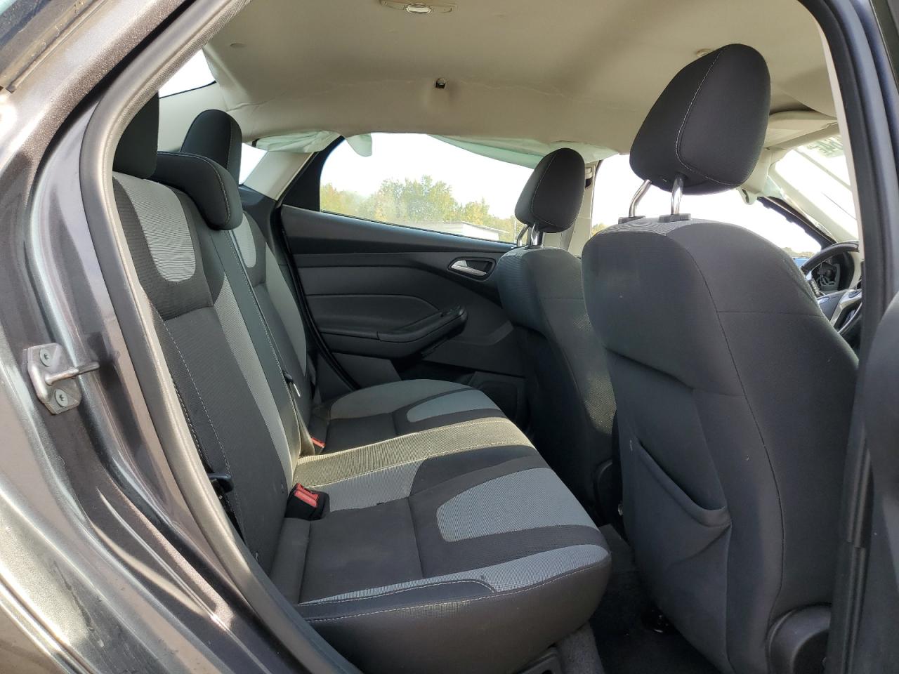 2012 Ford Focus - Image 10