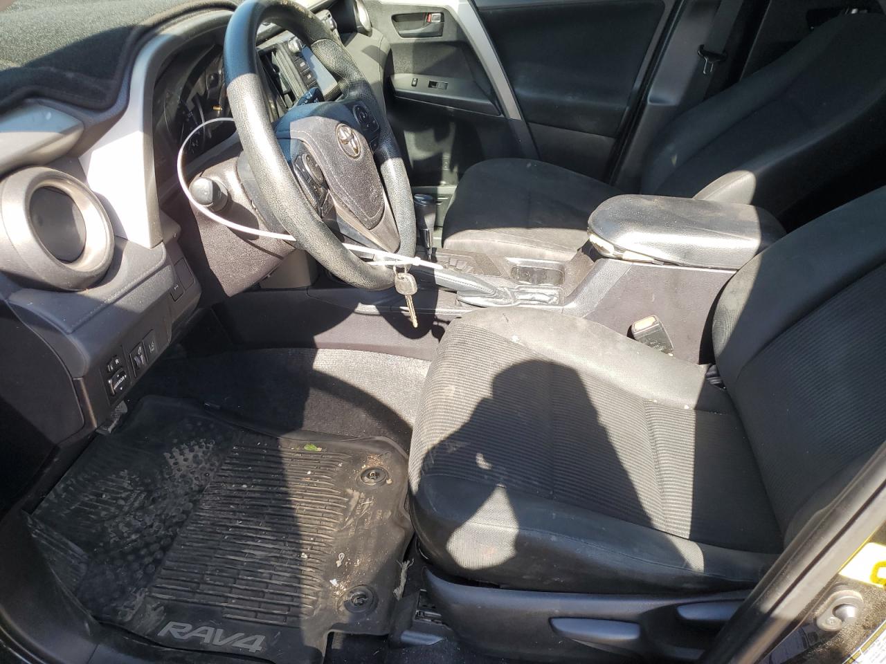 2018 Toyota RAV 4 - Image 7