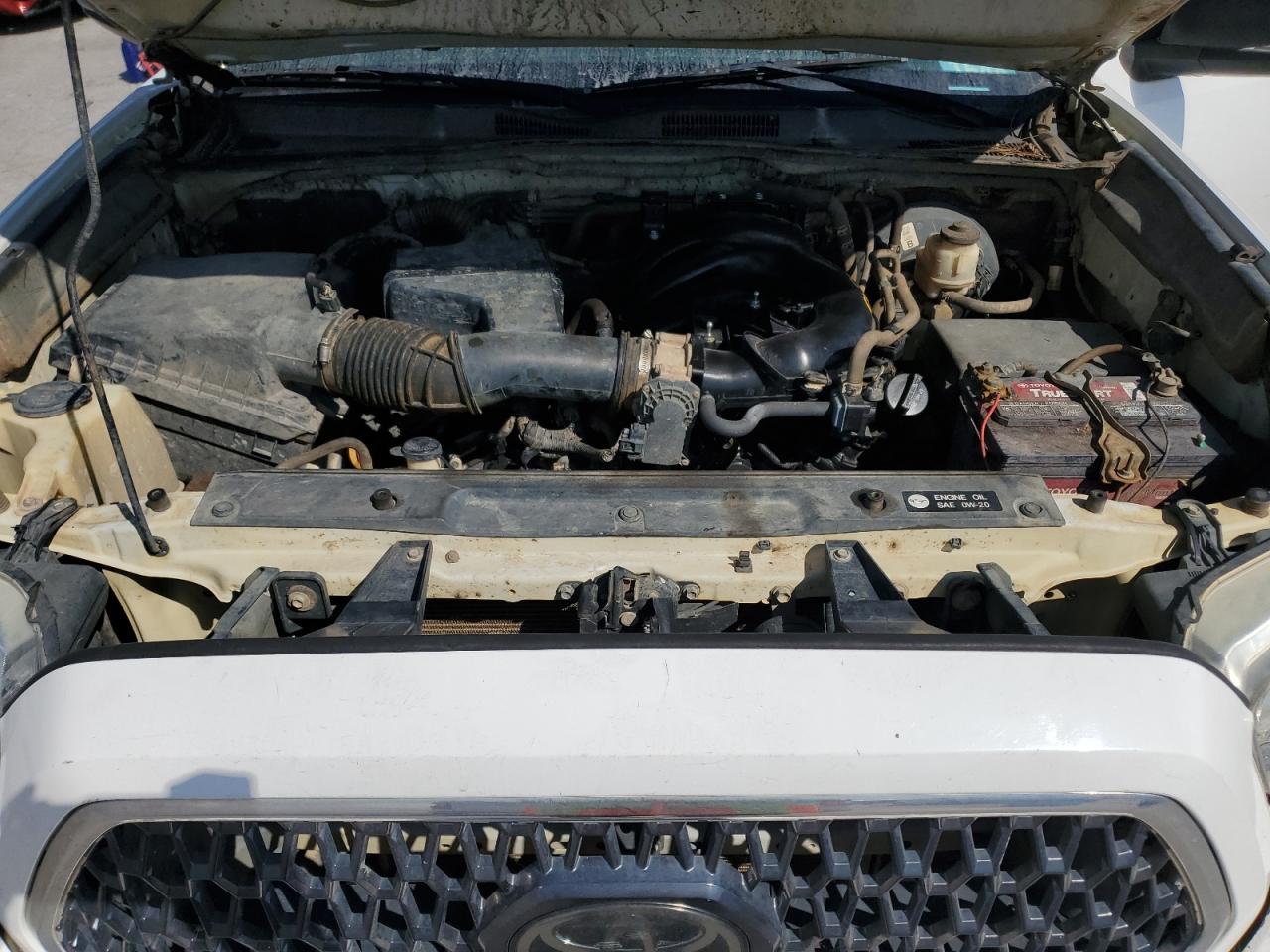 5TFCZ5AN8JX157987 2018 Toyota Tacoma Double Cab