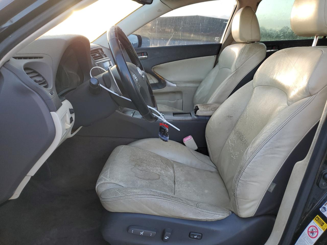 2009 Lexus IS - Image 7