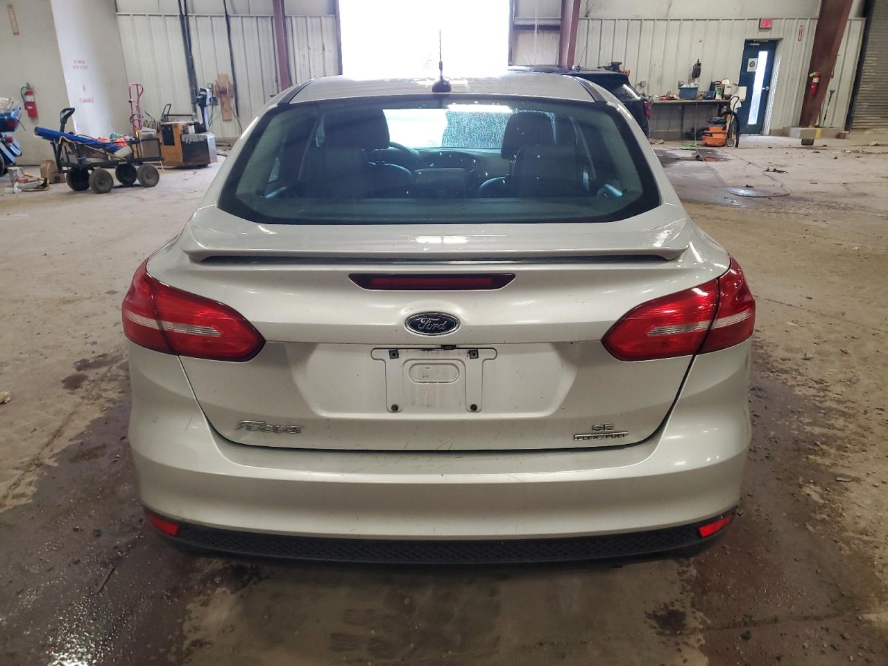 VIN 1FADP3F27FL257029 2015 FORD FOCUS no.6