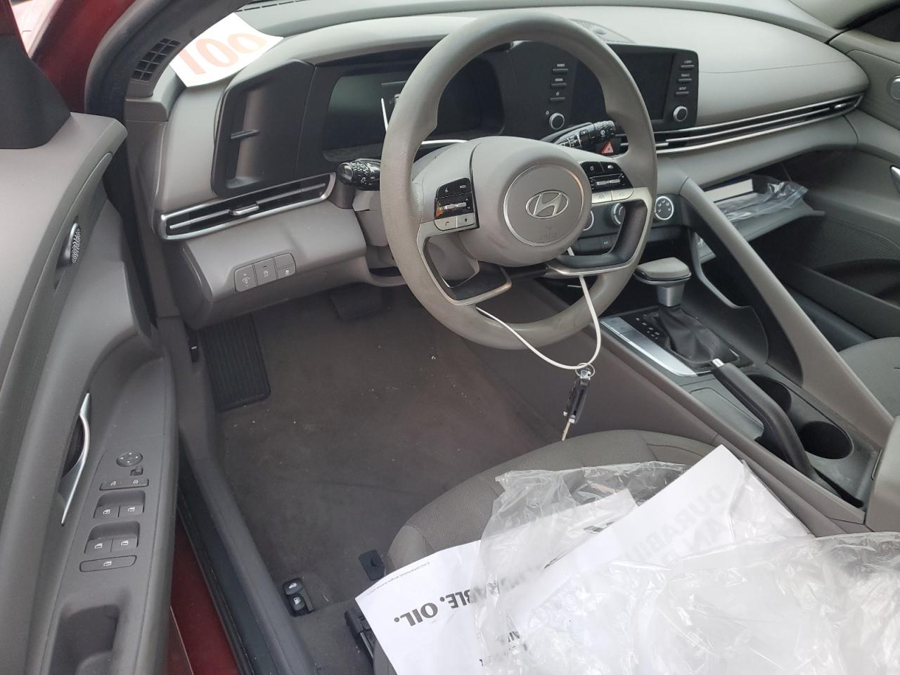 2024 Hyundai Elantra - Image 8