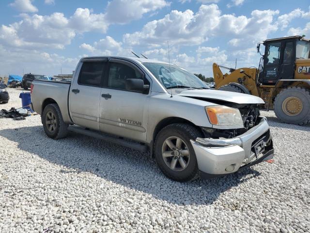  NISSAN TITAN 2013 Szary