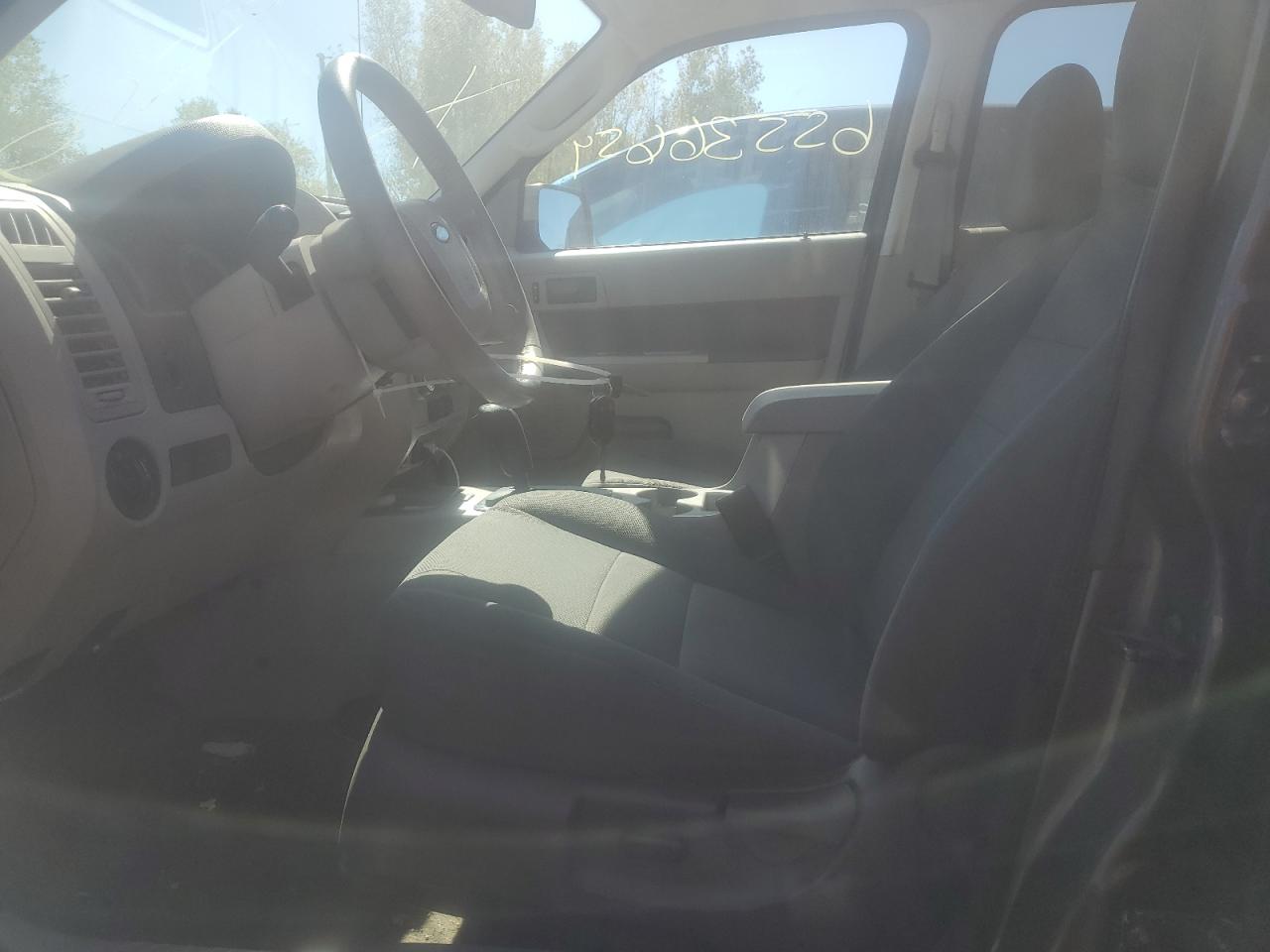 2009 Ford Escape - Image 7