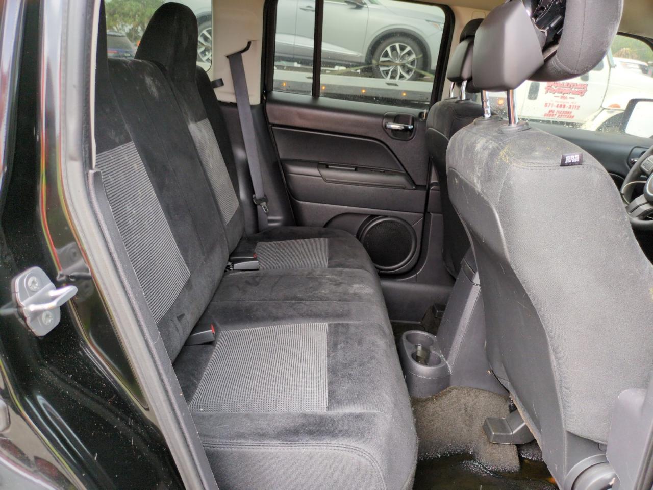 2014 Jeep Liberty (Patriot) - Image 11