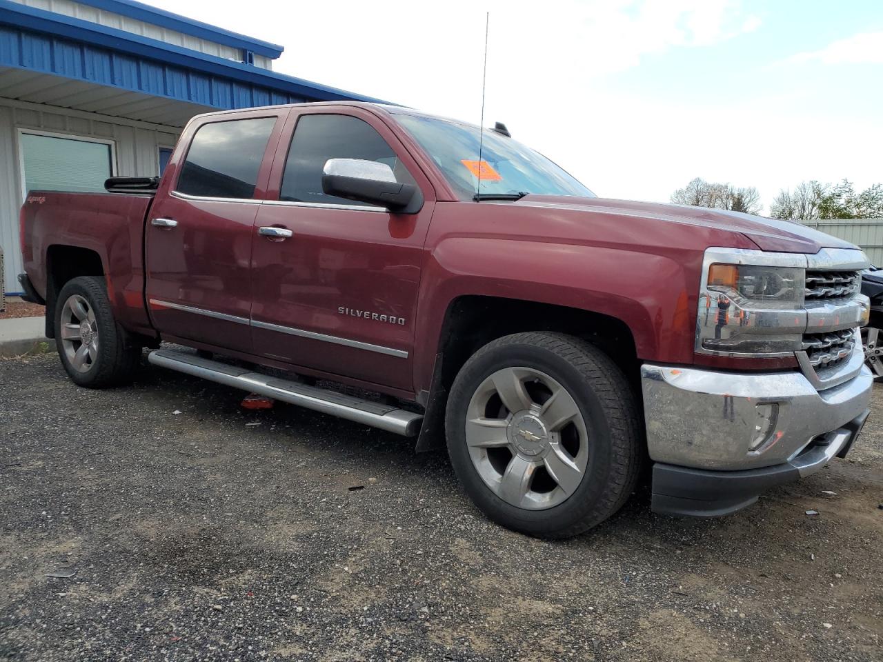 2016 Chevrolet Silverado - Image 4