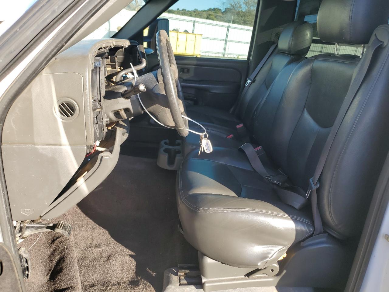 2005 Chevrolet Silverado K3500 VIN: 1GBJK34215E323290 Lot: 77024944