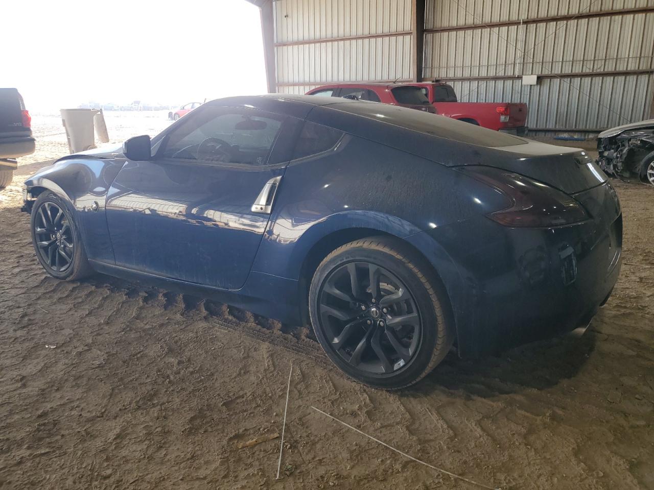 2015 Nissan 370Z - Image 2