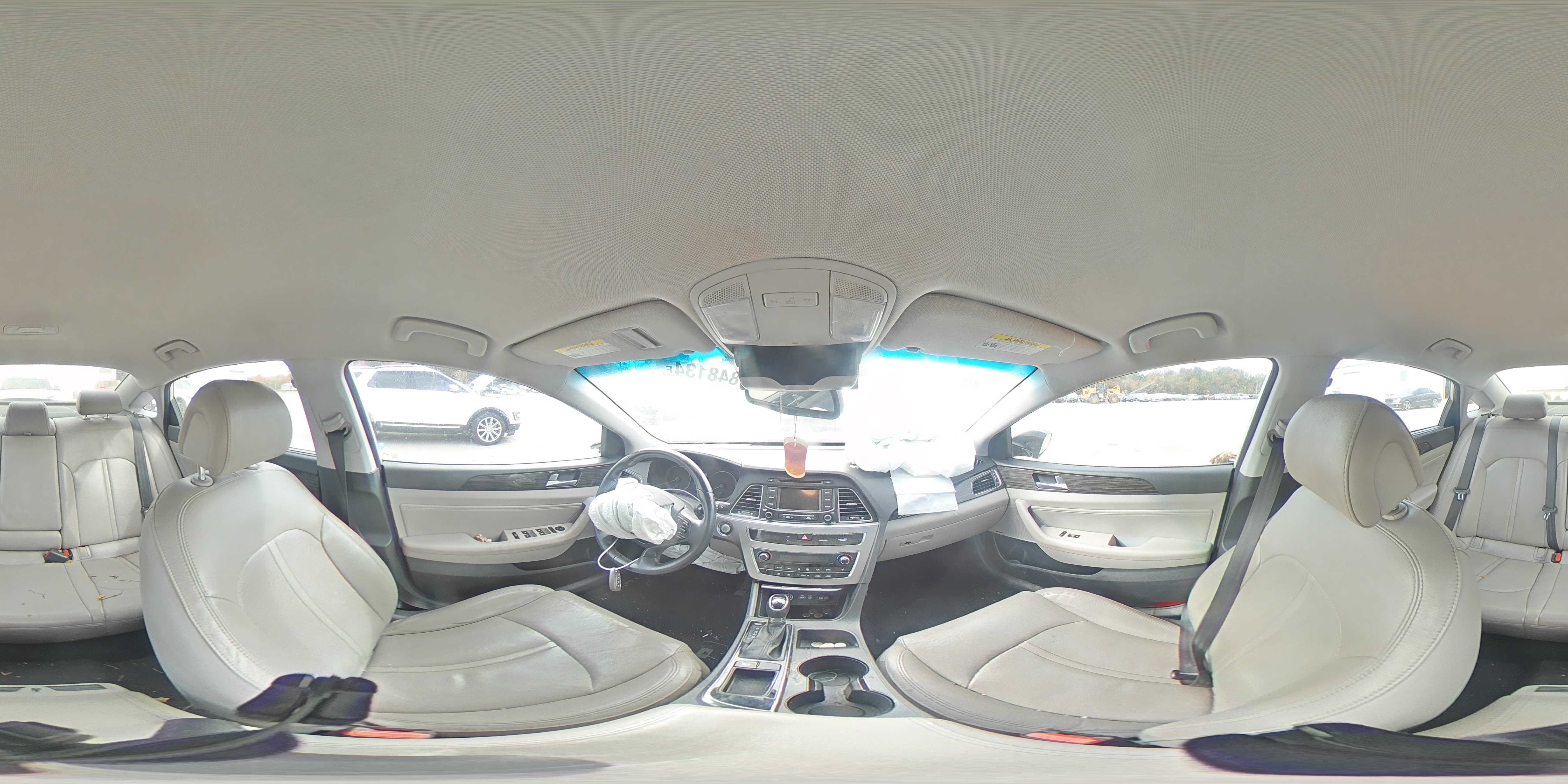 2015 Hyundai Sonata - Image 13