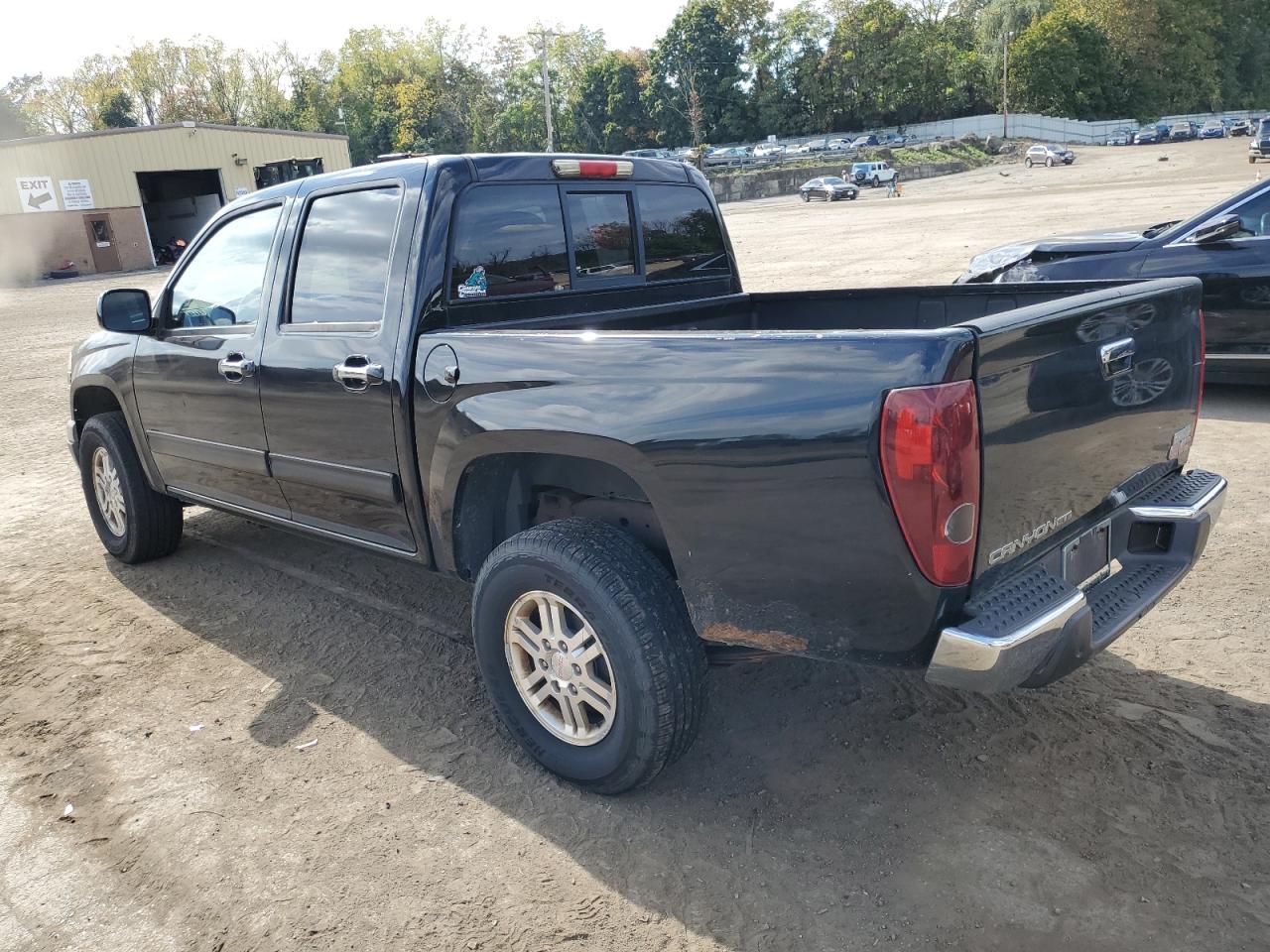 2011 GMC Canyon - Image 2