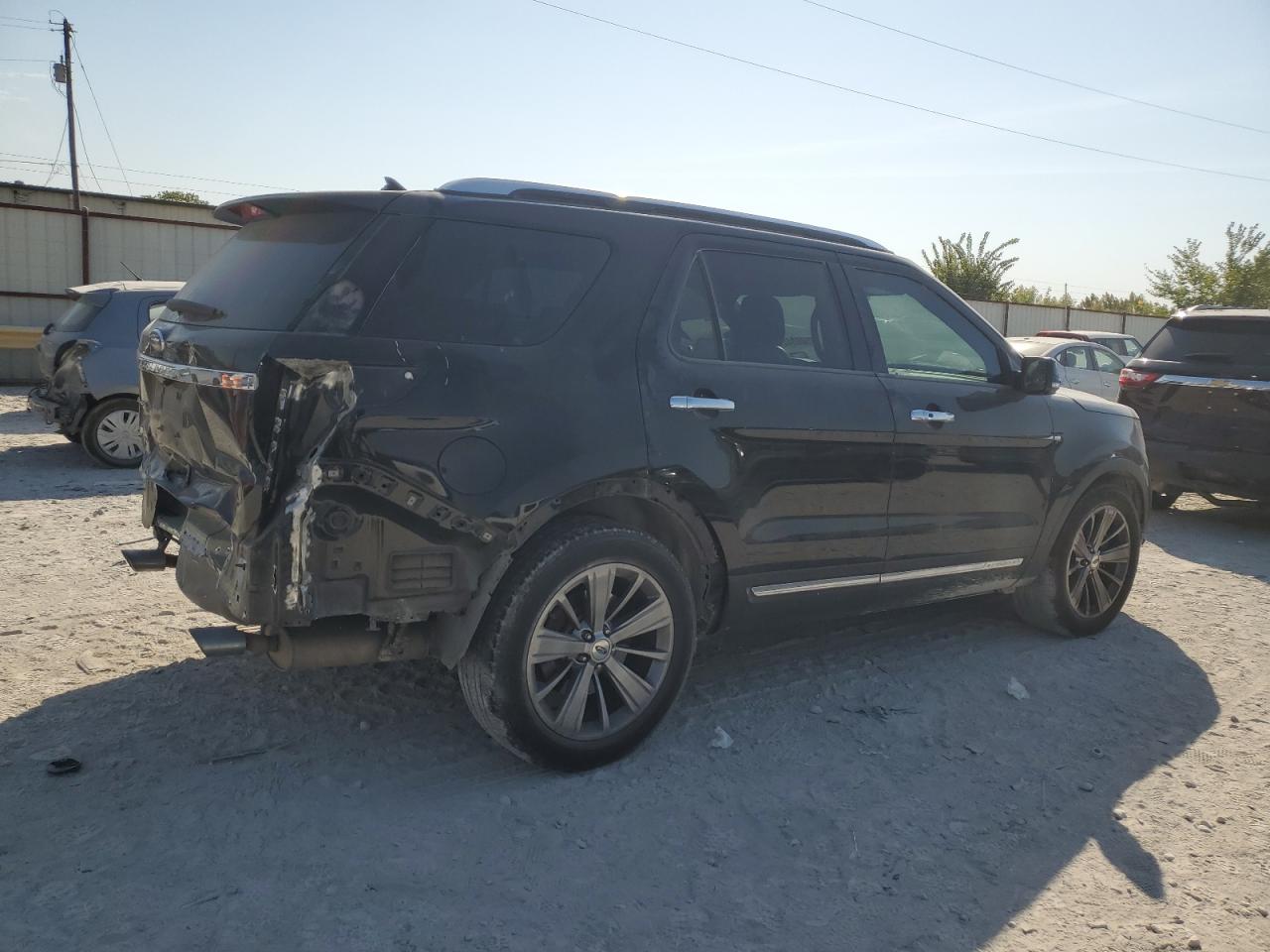 2018 Ford Explorer - Image 3