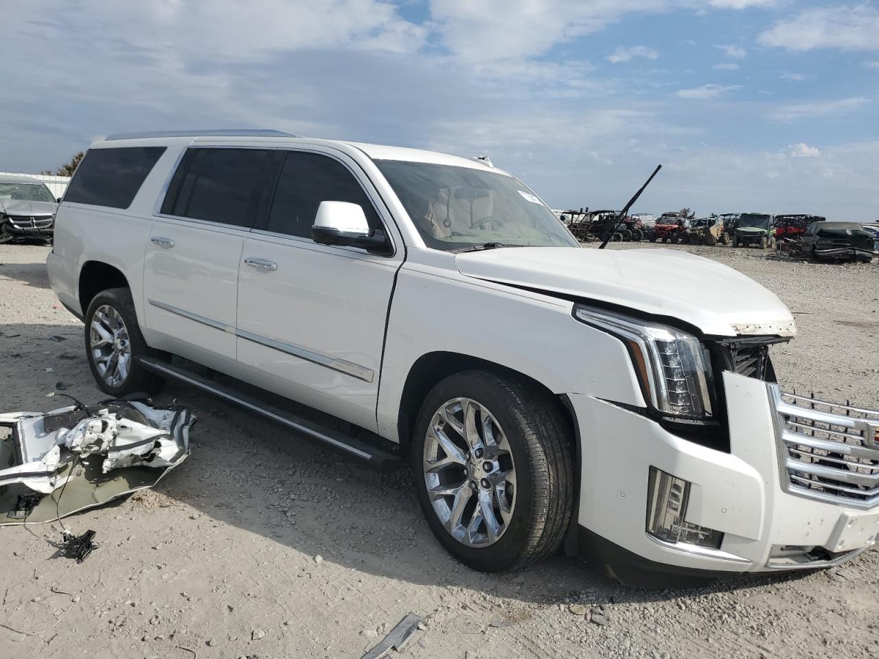 VIN 1GYS4KKJ8LR158370 2020 CADILLAC ESCALADE no.4