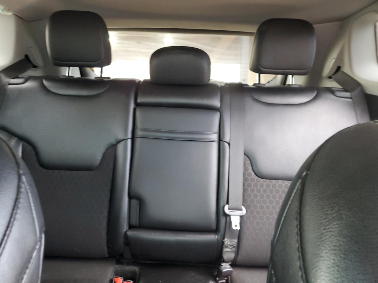 2020 Jeep Compass - Image 10