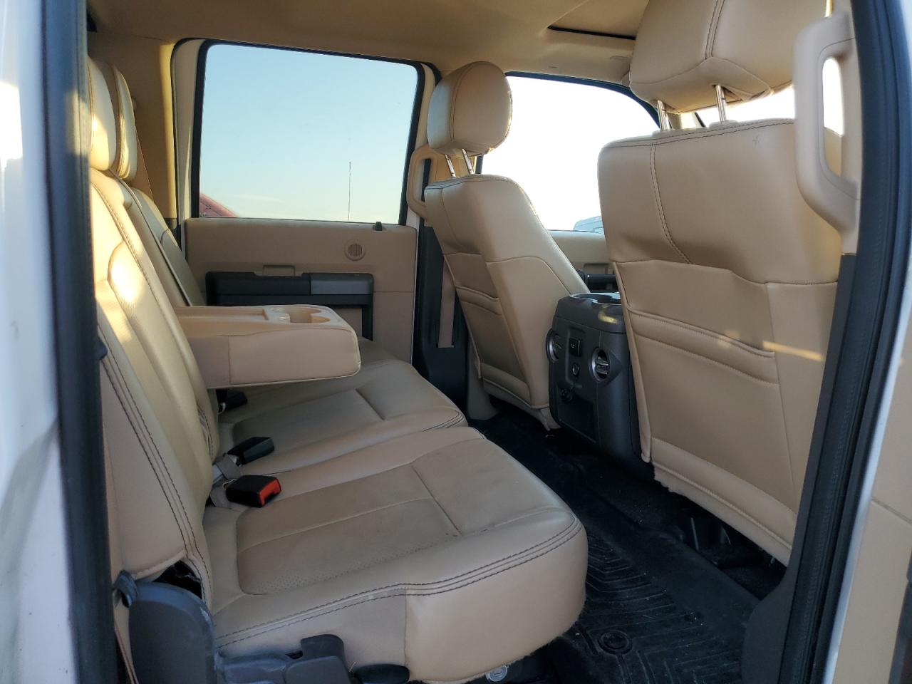 2012 Ford F250 - Image 10