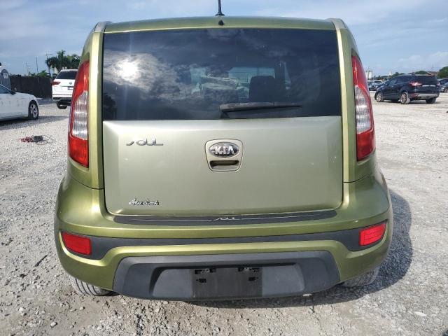  KIA SOUL 2013 Зеленый