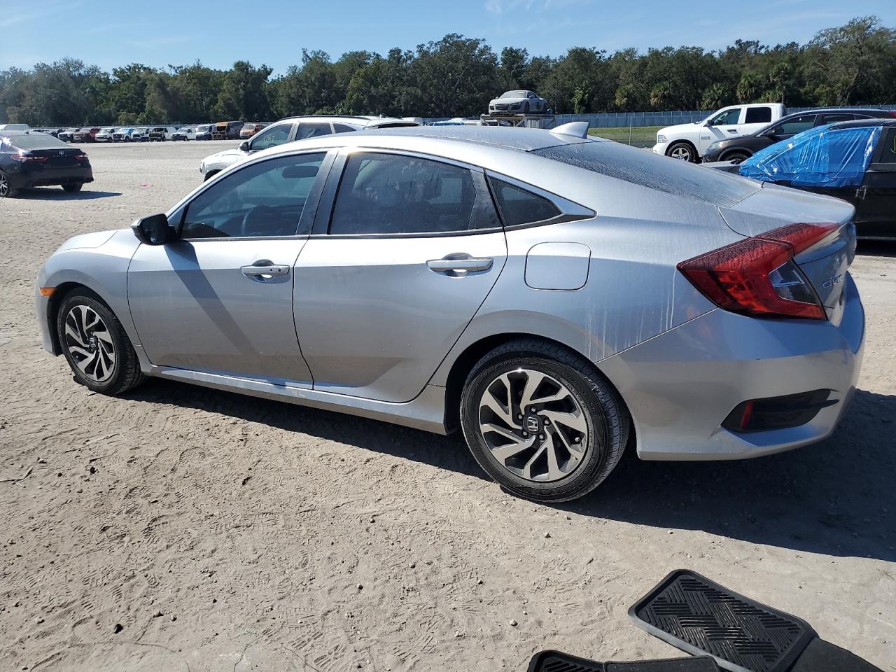 2017 Honda Civic Ex VIN: 19XFC2F78HE019786 Lot: 77353474