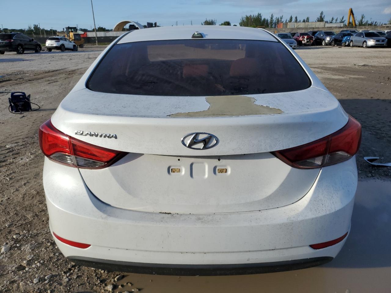 2016 Hyundai Elantra Se VIN: 5NPDH4AE7GH688197 Lot: 76024494