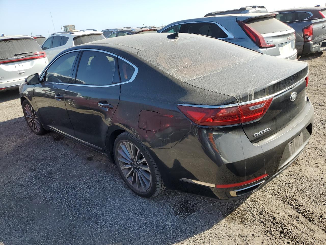 2017 Kia Cadenza - Image 2
