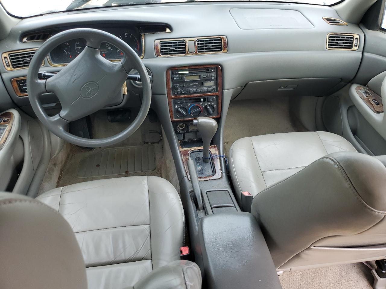 1997 Toyota Camry - Image 8