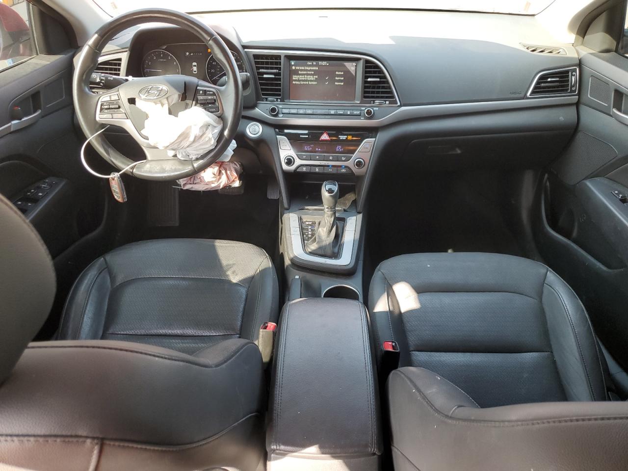 2017 Hyundai Elantra - Image 8