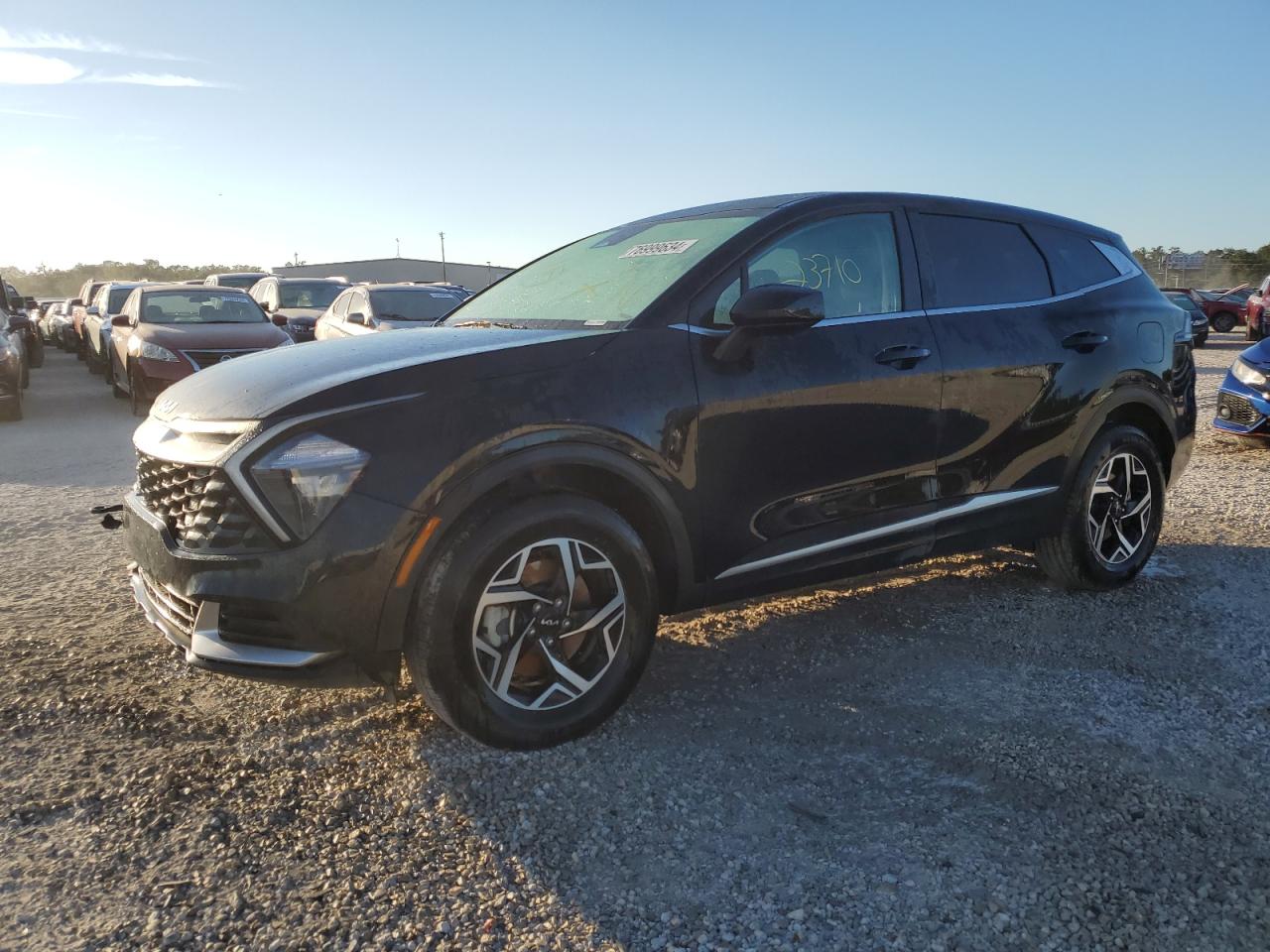 2023 Kia Sportage - Image 1