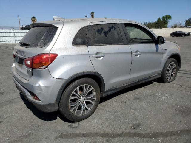  MITSUBISHI OUTLANDER 2019 Сріблястий