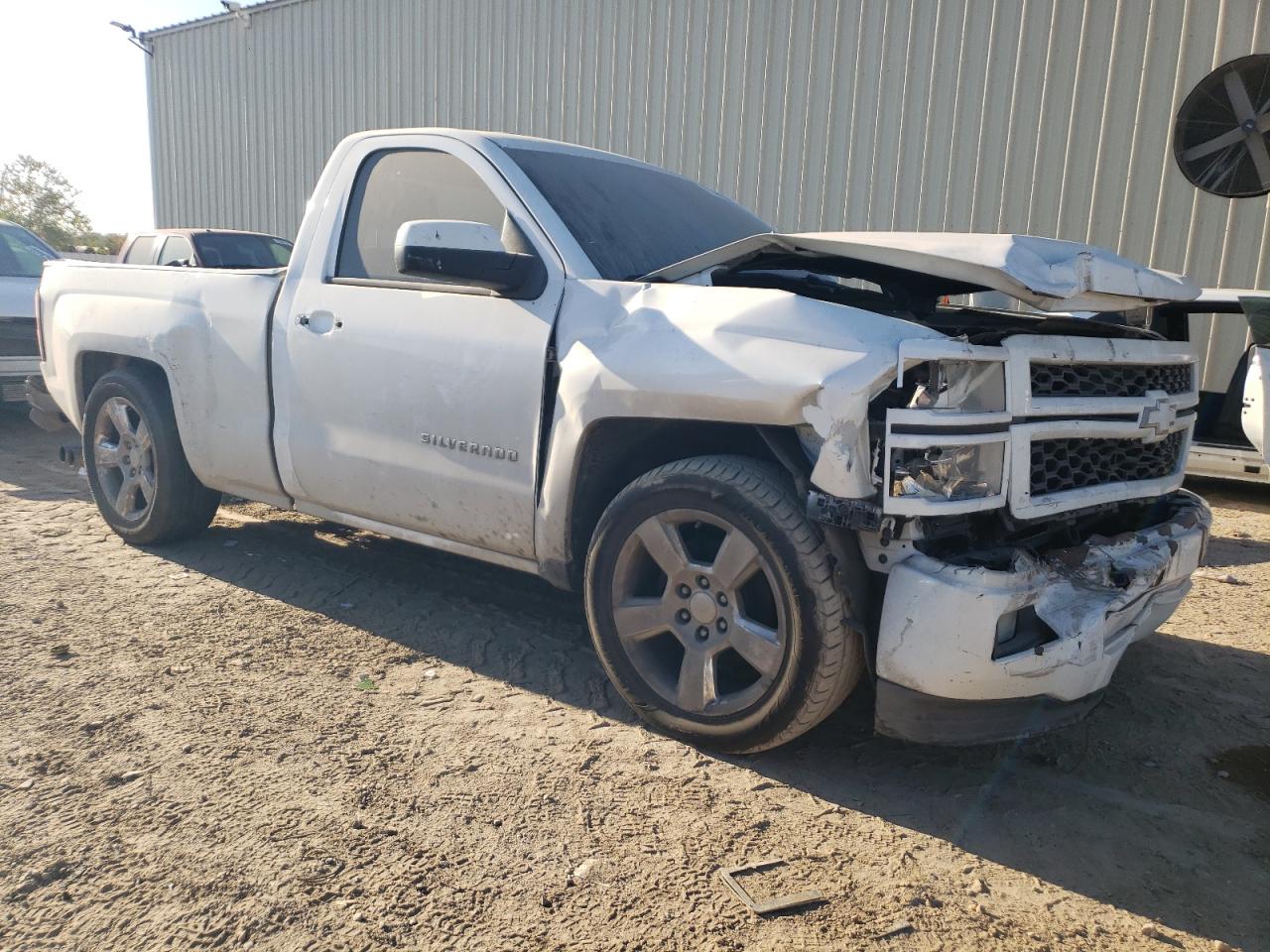 2014 Chevrolet Silverado - Image 4