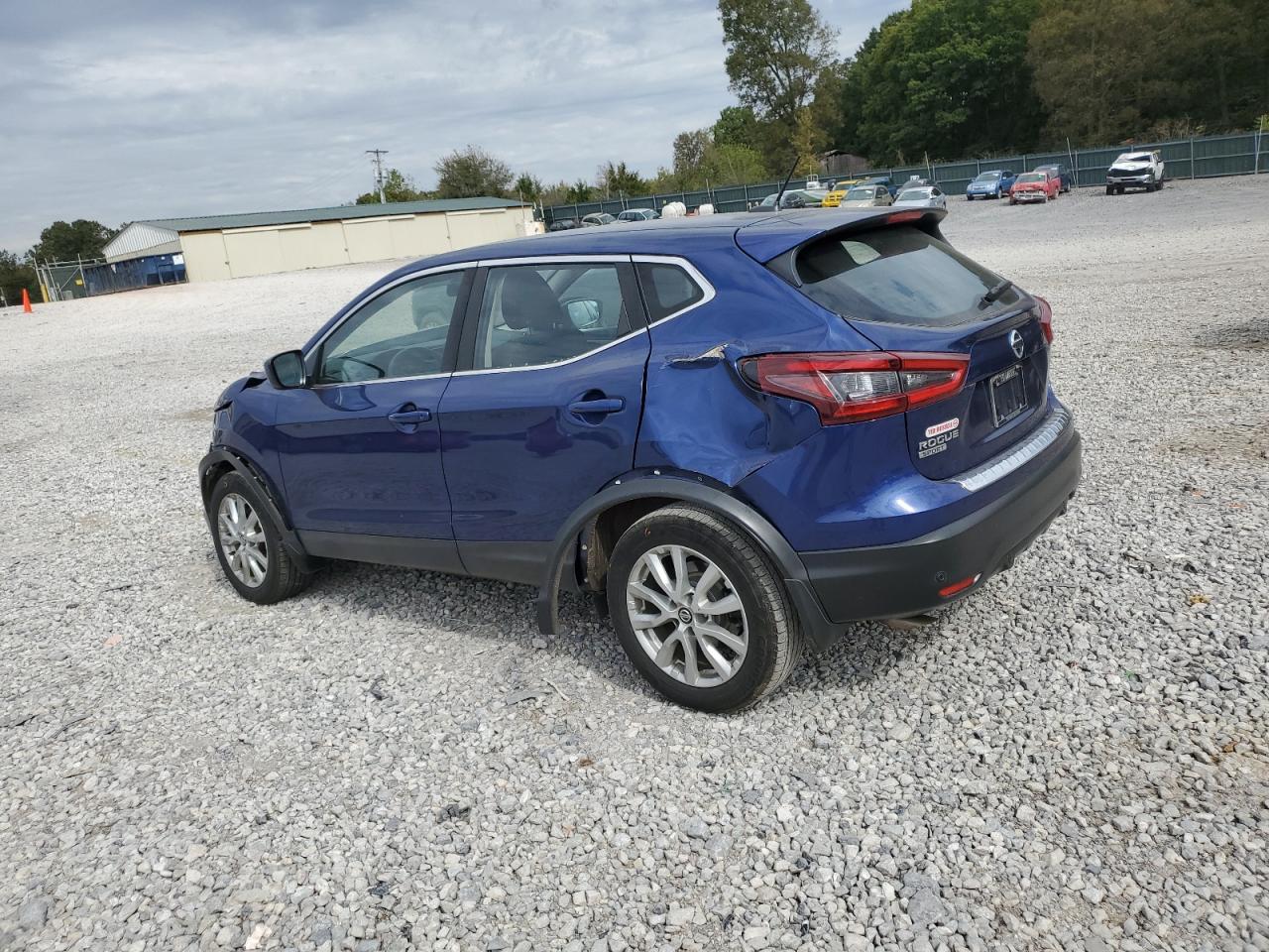 2020 Nissan Rogue - Image 2