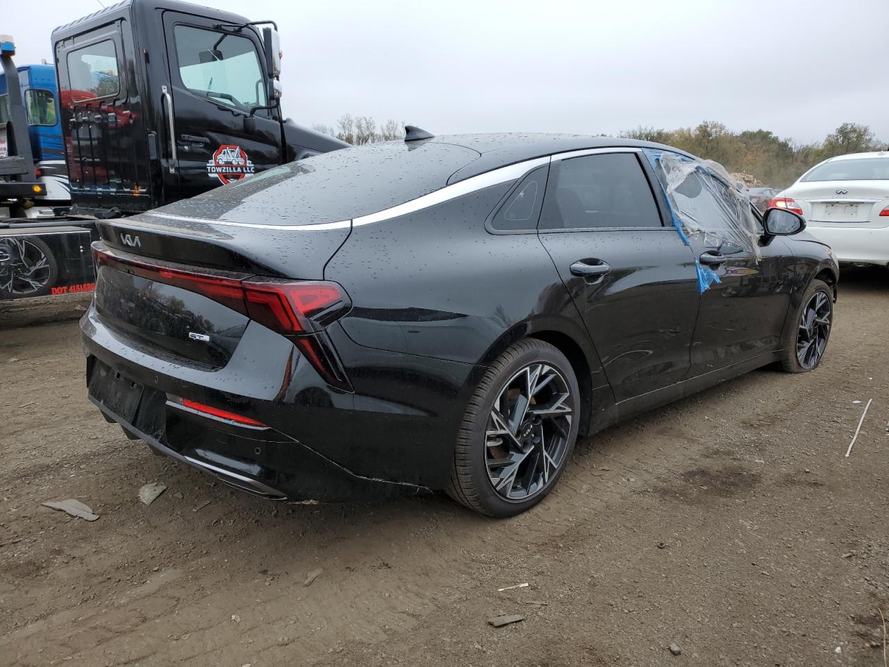 2025 Kia K5 - Image 3