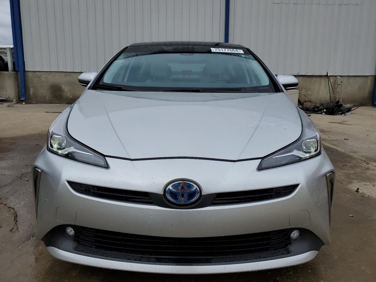 2022 Toyota Prius - Image 5