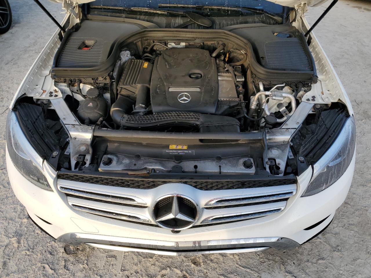 WDC0G4KB5JV040123 2018 Mercedes-Benz Glc 300 4Matic