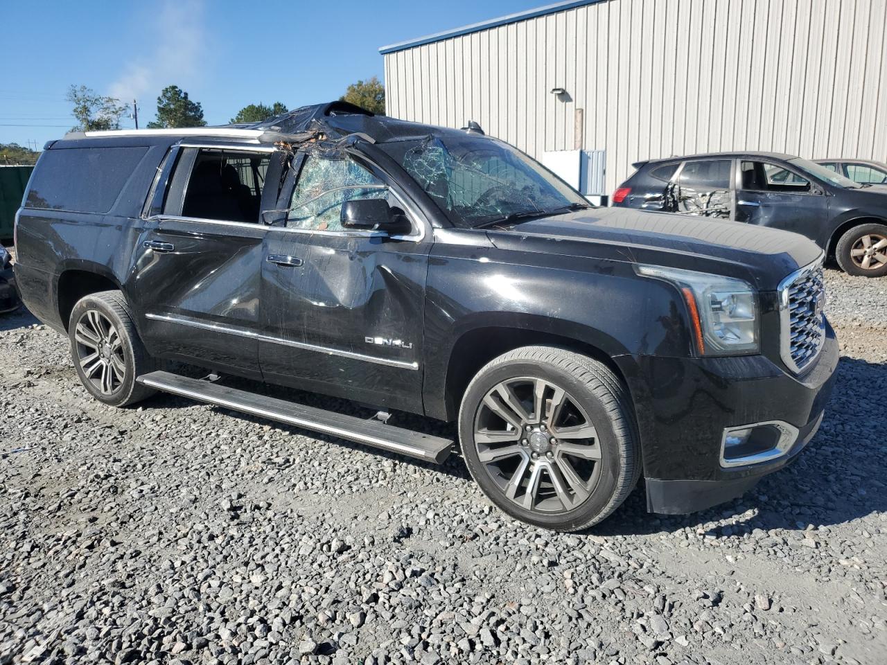 VIN 1GKS1HKJ6JR285671 2018 GMC YUKON no.4