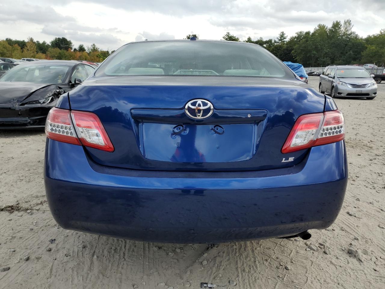 2010 Toyota Camry Base VIN: 4T1BF3EK3AU565285 Lot: 74914714