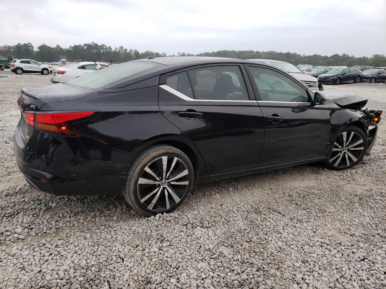 2019 Nissan Altima - Image 3