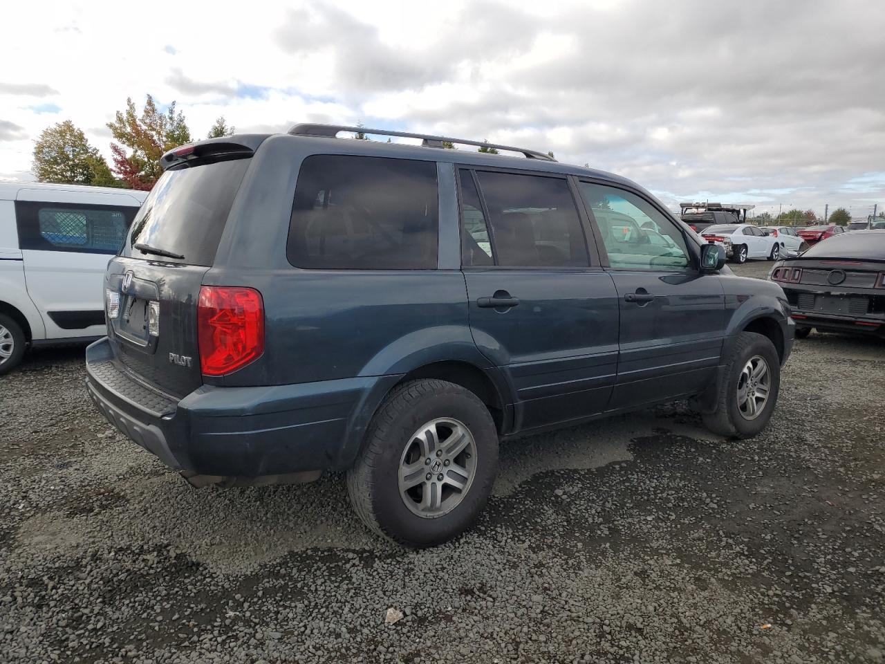 2004 Honda Pilot - Image 3