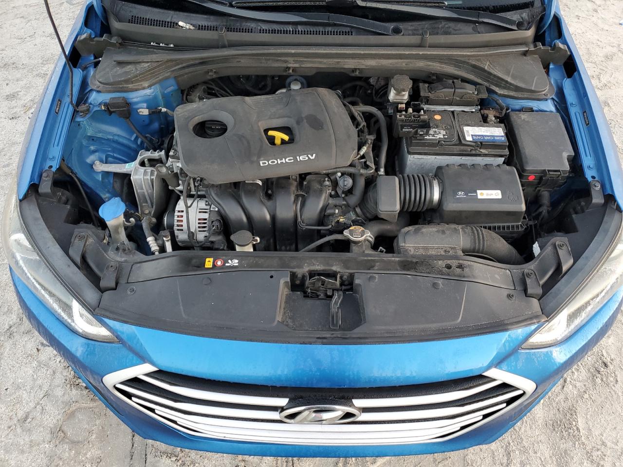 2018 Hyundai Elantra - Image 11