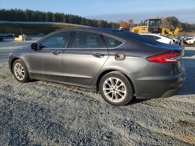 3FA6P0HD3LR255961 Ford Fusion SE 2