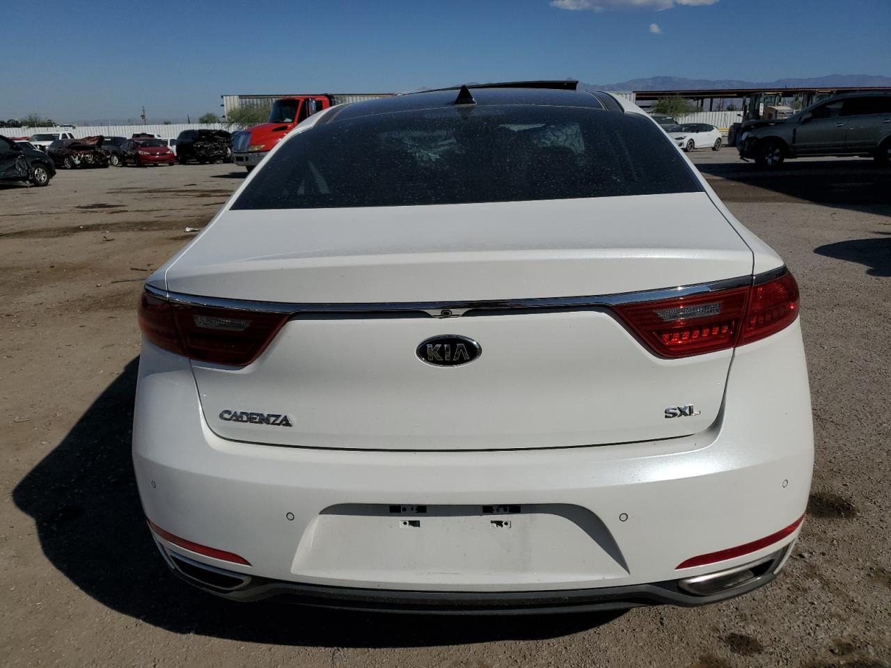 2018 Kia Cadenza Luxury VIN: KNALC4J13J5105393 Lot: 74038014