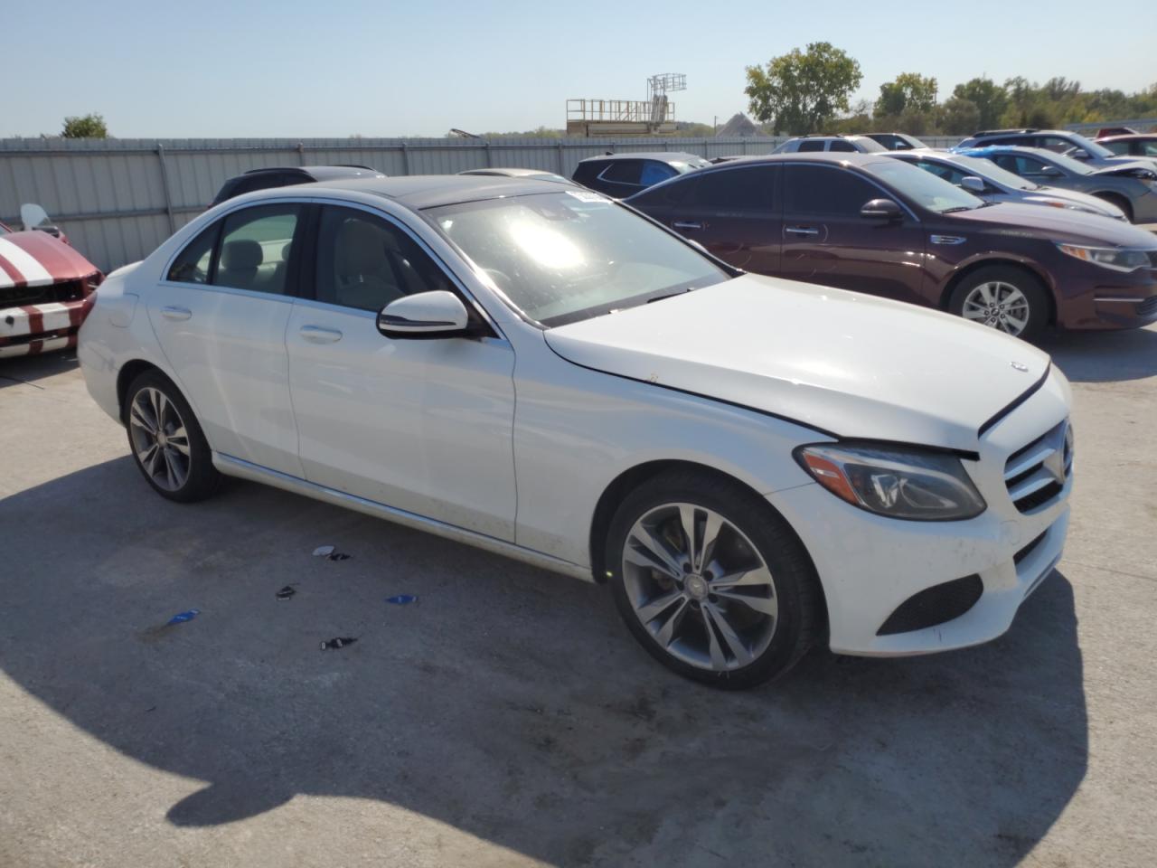 VIN 55SWF4KB8GU152133 2016 MERCEDES-BENZ C-CLASS no.4