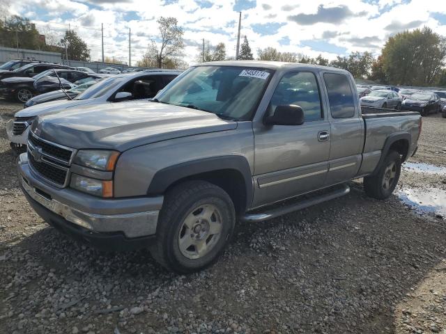 2007 Chevrolet Silverado K1500 Classic продається в Lansing, MI - Rear End