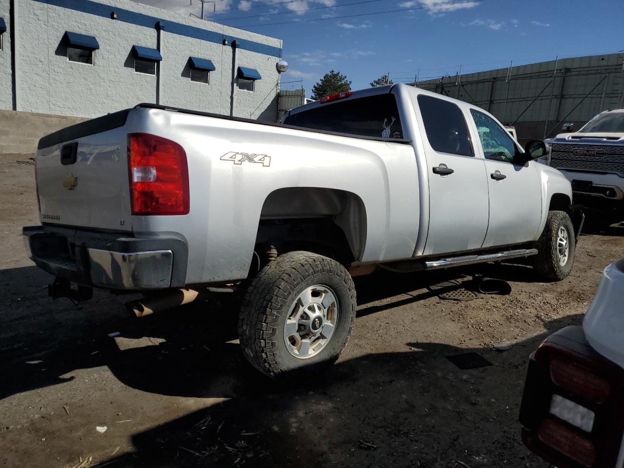 2013 Chevrolet Silverado - Image 3