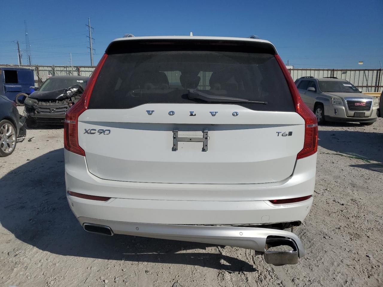 2016 Volvo Xc90 T6 VIN: YV4A22PK1G1046083 Lot: 75926654