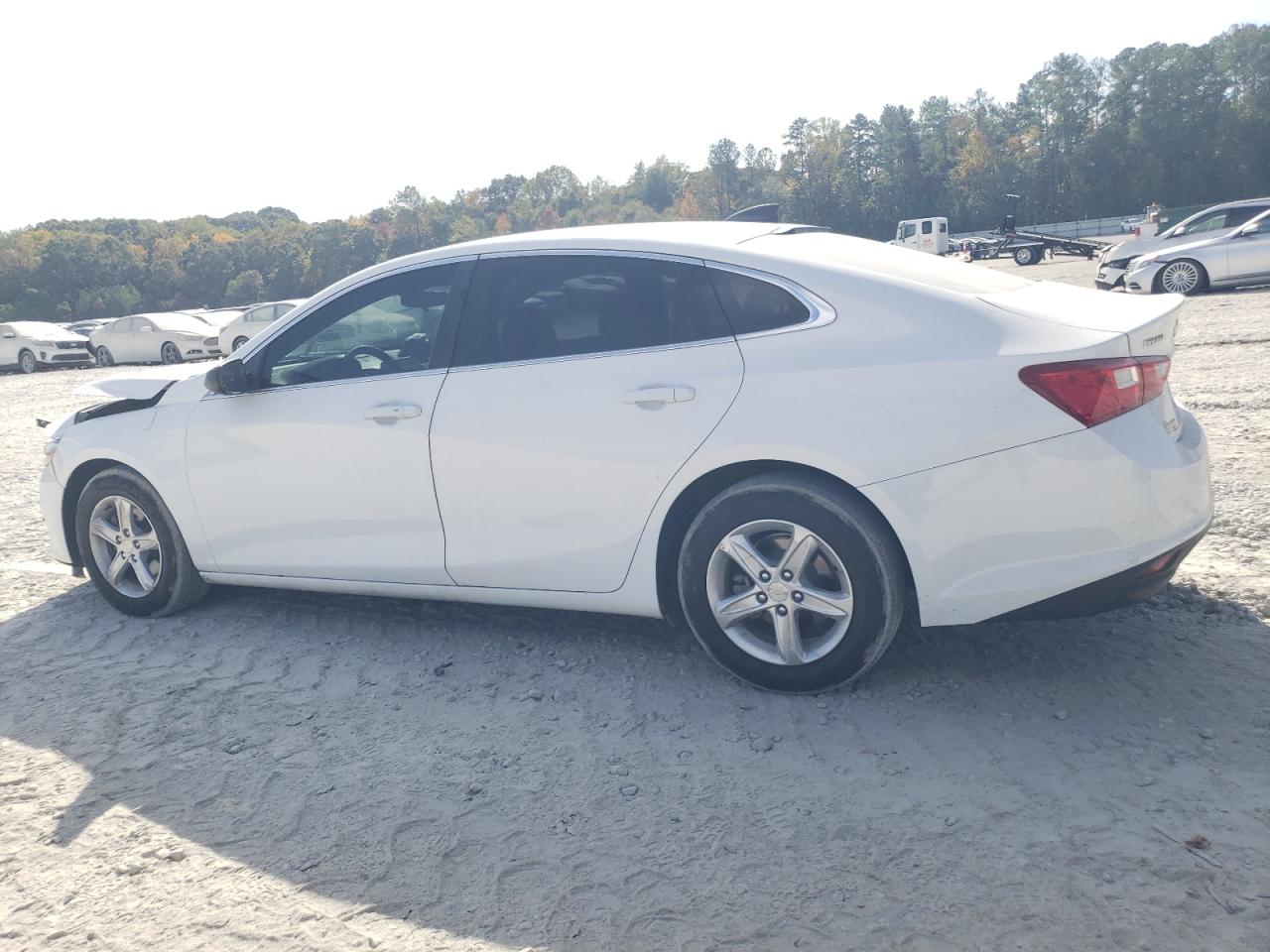 2020 Chevrolet Malibu - Image 2