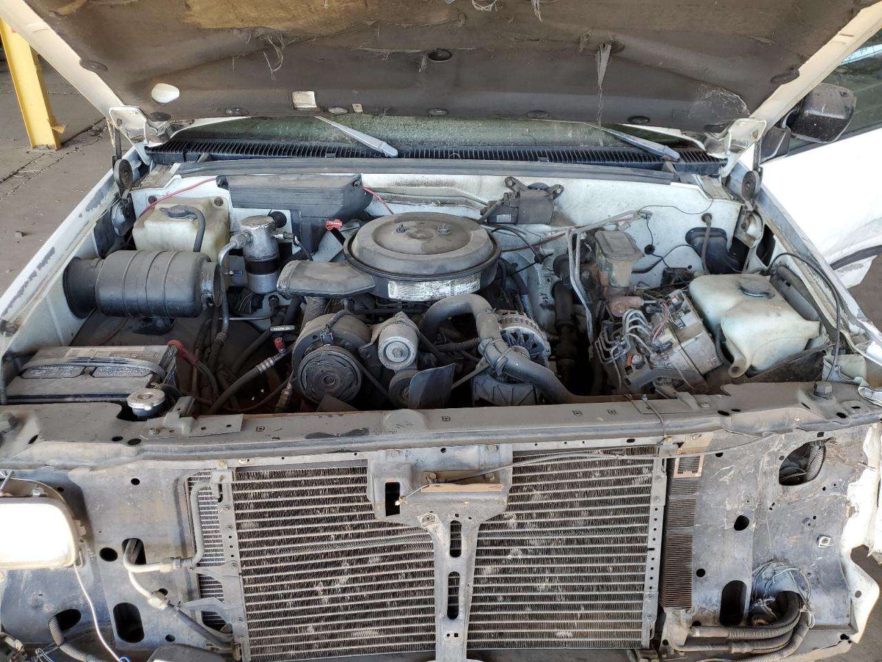 1GNGK26K8PJ352462 1993 Chevrolet Suburban K2500